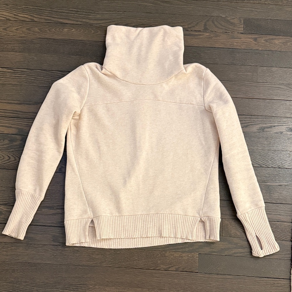 Alo Yoga Funnel Neck Sweatshirt
